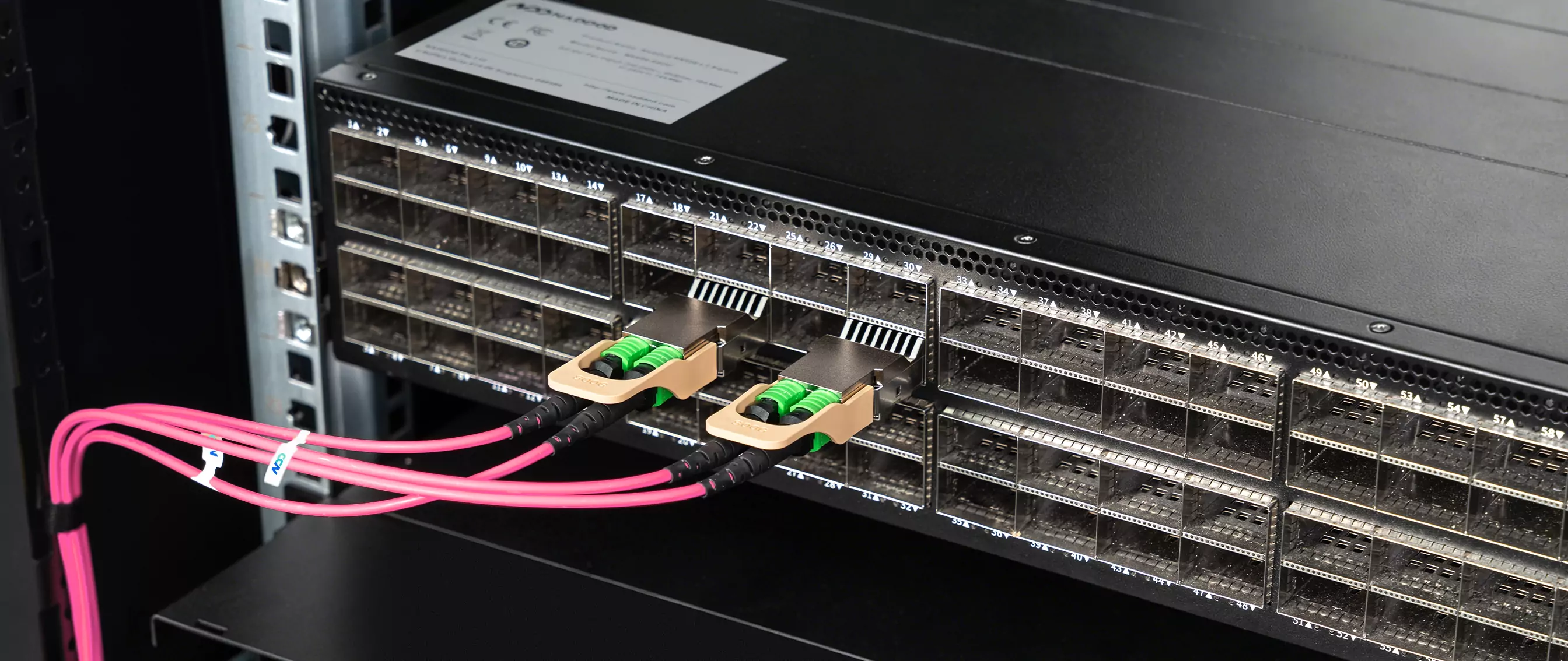 MPO-8 LSZH OM4 Fiber Jumper（15m,Type B,APC）for 400G/800G AI Cluster detail